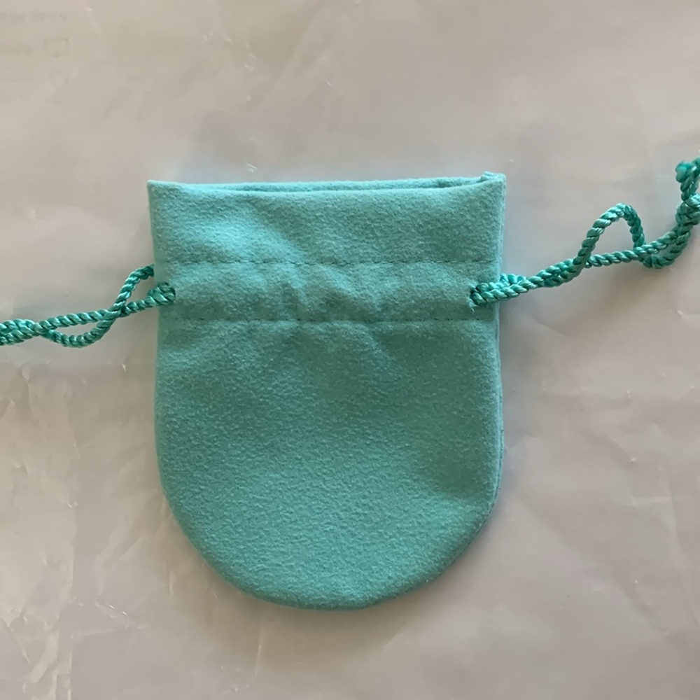 Tiffany Jewelry Empty pouch! Famous blue-green color. - Picture 4 of 4